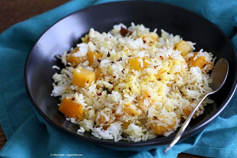 Butternut Squash Pilaf with Whole Spices - Cardamom, cloves, cinnamon. Use other squash or pumpkin and spices of choice. | VeganRicha.com #Vegan #Glutenfree #Holiday #side #Recipe