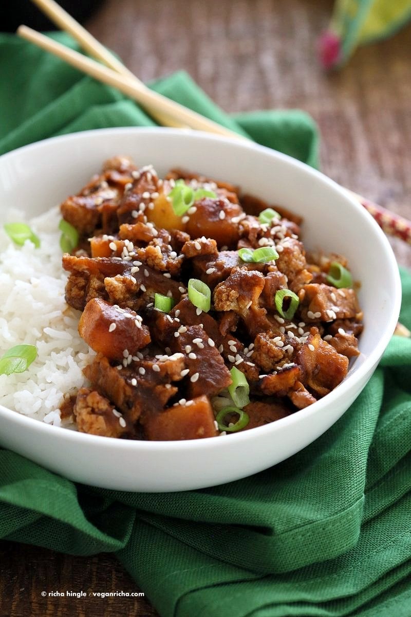 Tempeh Cauliflower Butternut in Teriyaki Sauce. This teriyaki sauce is date sweetened and works amazingly with butternut squash and vegetables. Vegan Gluten-free Recipe VeganRicha.com