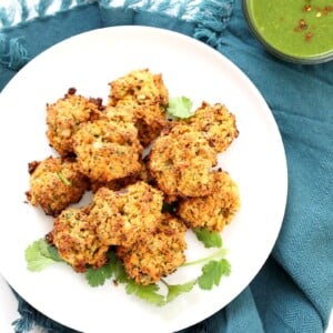 Broccoli, Cauliflower, potatoes, carrots and greens in this Mixed Vegetable Pakora. Baked Veggie Pakore Bhajjiya. Vegan Soyfree Recipe. Easily Glutenfree | VeganRicha.com #glutenfree #veganricha #vegan