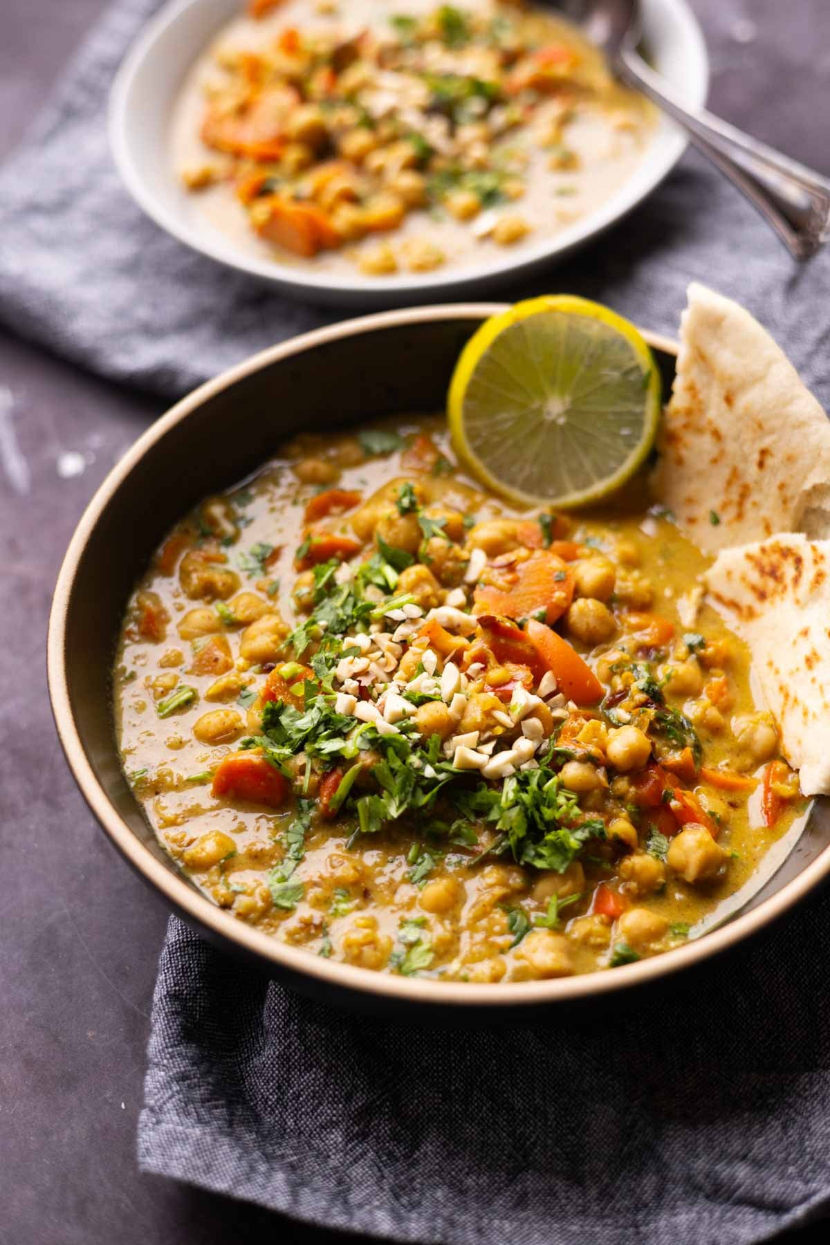 Chickpeas in Turmeric Peanut Butter Curry Recipe 1 Pot