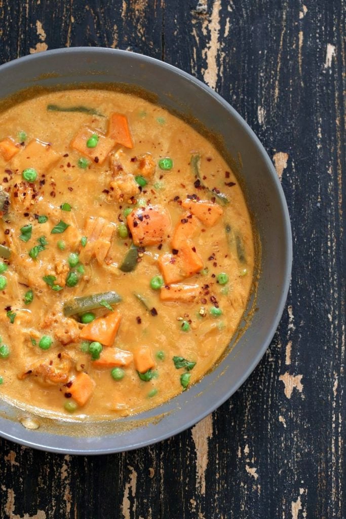 Peanut Butter Sweet Potato Curry with Veggies and Peas - 1 Pot 30 Mins