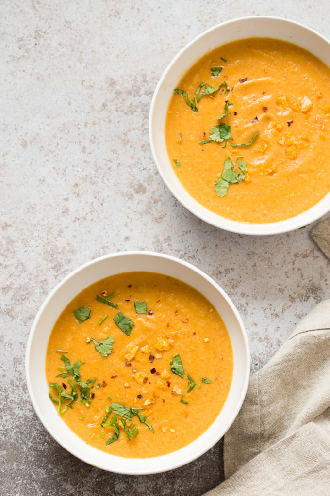 Instant Pot Cauliflower Soup - Smoky Vegan Cauliflower Soup with Red Peppers and Smoked Paprika. Hearty and Delicious. Saucepan Option. #Vegan #Glutenfree #Soyfree #Recipe. Can be #Nutfree #veganricha | VeganRicha.com