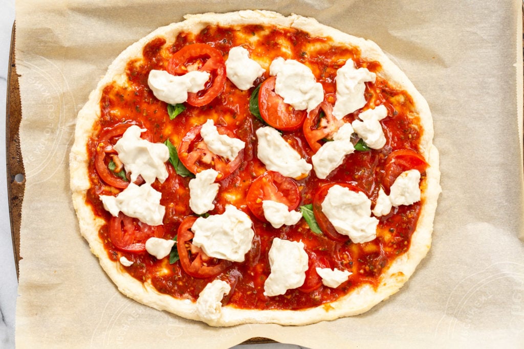 Vegan Margherita Pizza With Cashew Mozzarella Vegan Richa