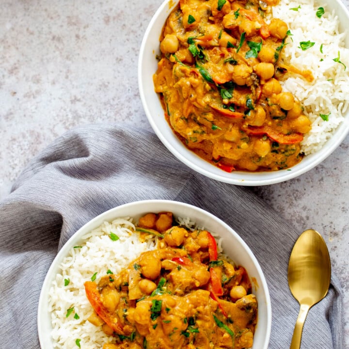 Easy Vegan Pumpkin Curry with Chickpeas | Vegan Ricah