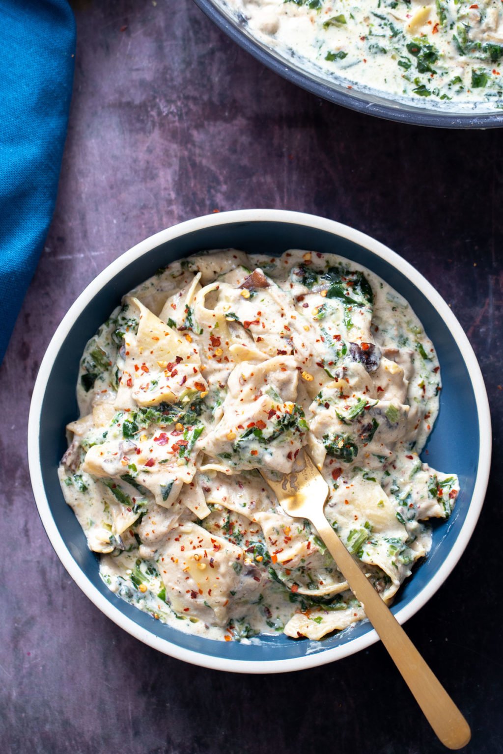 Easy Vegan Spinach Alfredo Skillet Lasagna