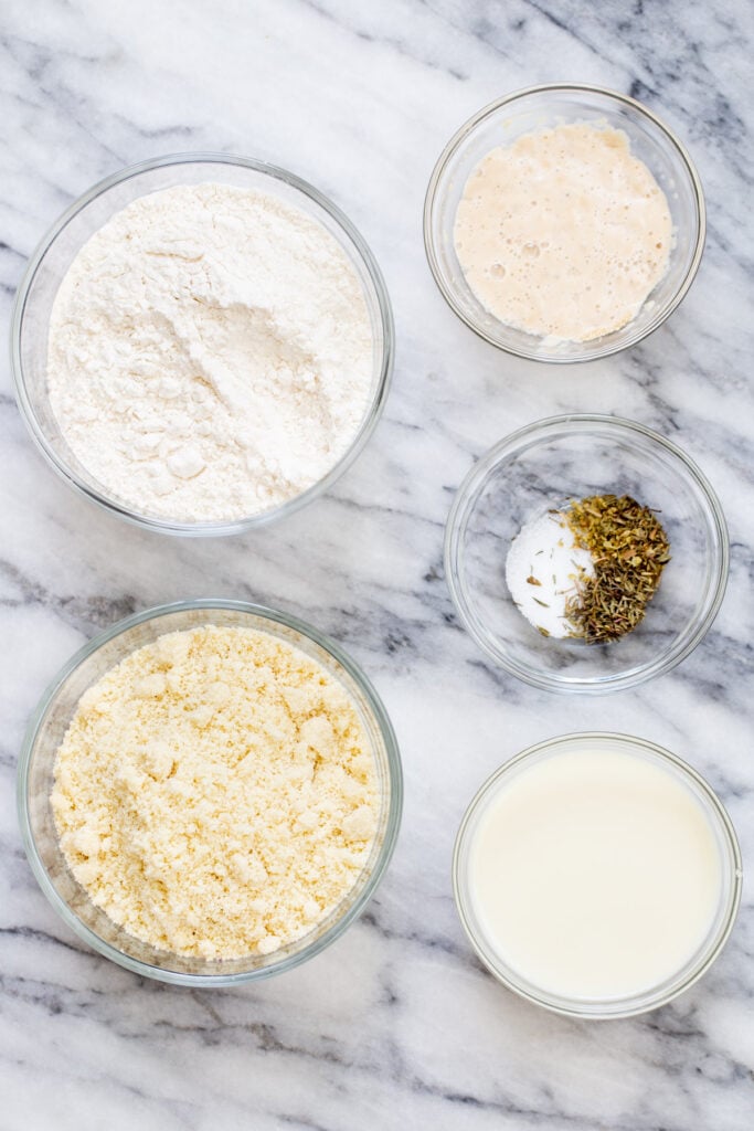 Vegan Quiche Recipe with Mushrooms, Spinach and Leeks