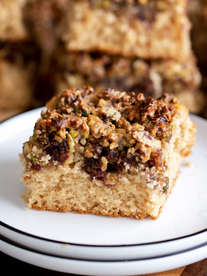 75 Easy Vegan Cake Recipes