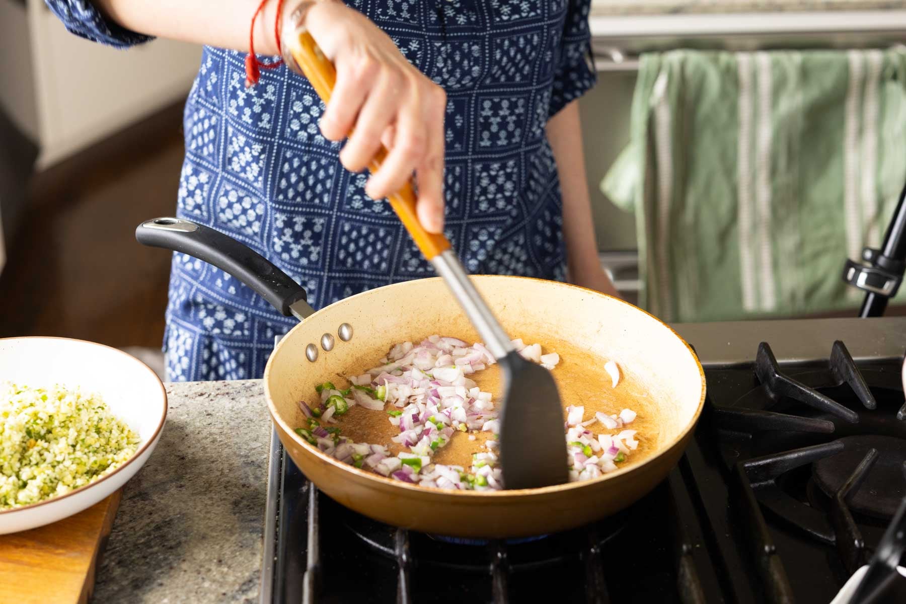 adding aromatics to the pan